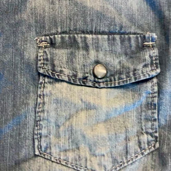 Jean button-down shirt - Picture 4 of 9